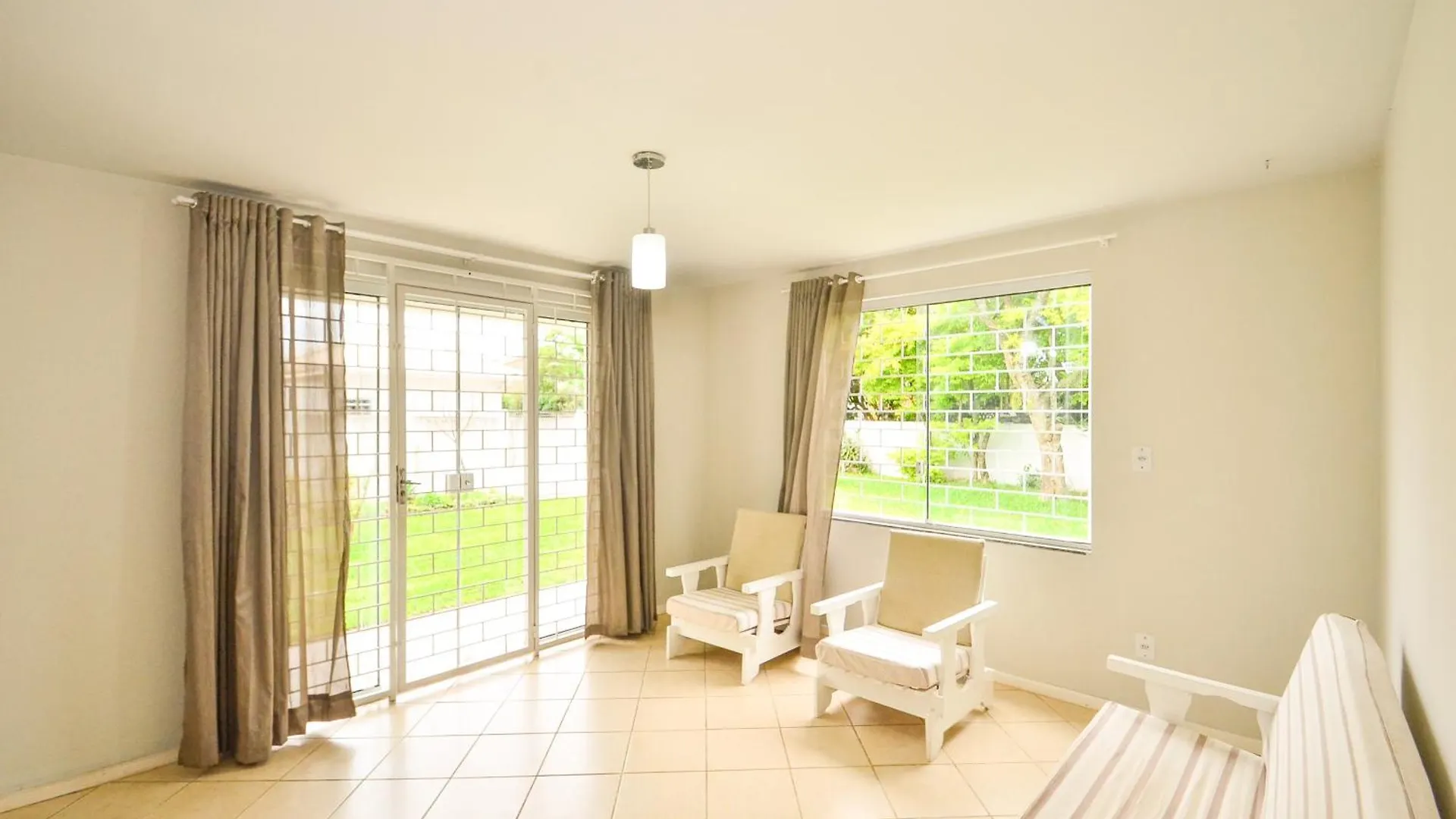 Дом отдыха Apartamento Terreo Perto De Tudo No Campeche N1771 Флорианополис