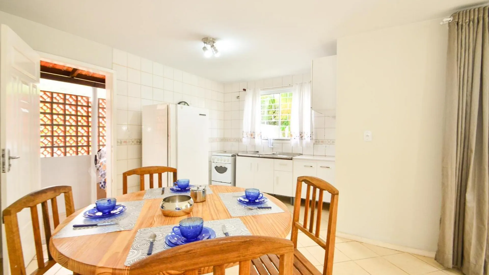 Florianópolis Apartamento Terreo Perto De Tudo No Campeche N1771 בית נופש